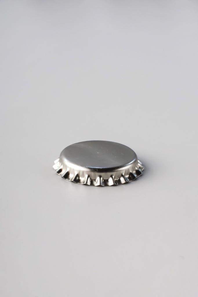 [12010] TAPA CORONA 27 MM PLATEADA